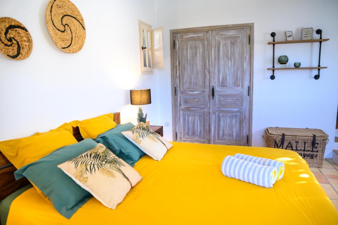 Le Mas De La Source Bed and Breakfast Mougins Eksteriør billede