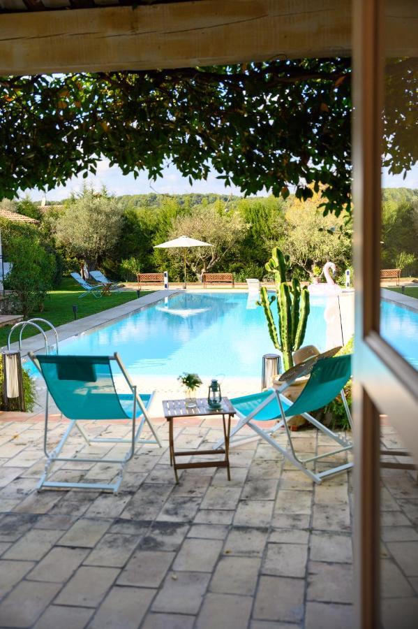 Le Mas De La Source Bed and Breakfast Mougins Eksteriør billede