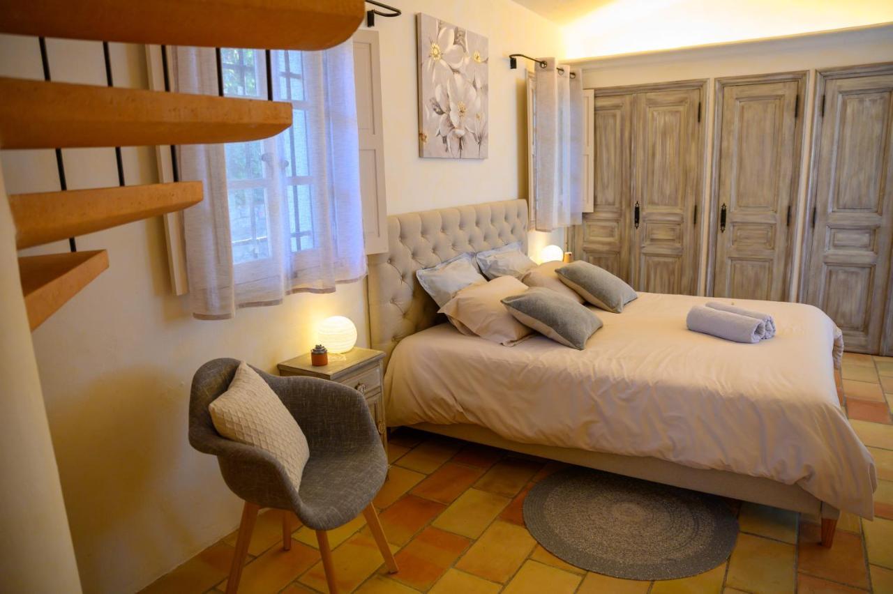 Le Mas De La Source Bed and Breakfast Mougins Eksteriør billede