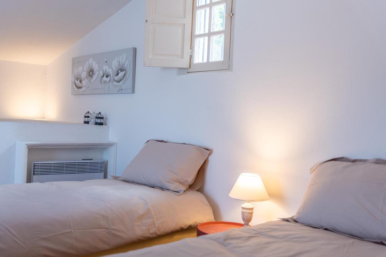 Le Mas De La Source Bed and Breakfast Mougins Eksteriør billede